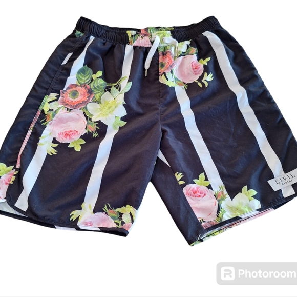 Civil Regime Black And White Stripe Floral Shorts - Size XL - Picture 1 of 10
